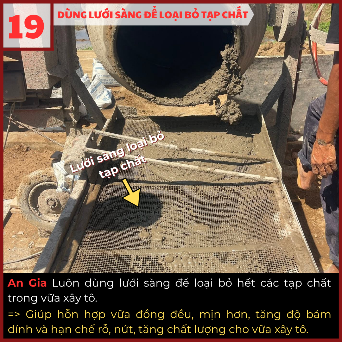 Sàng cát và vữa để loại bỏ tạp chất trước khi xây tô