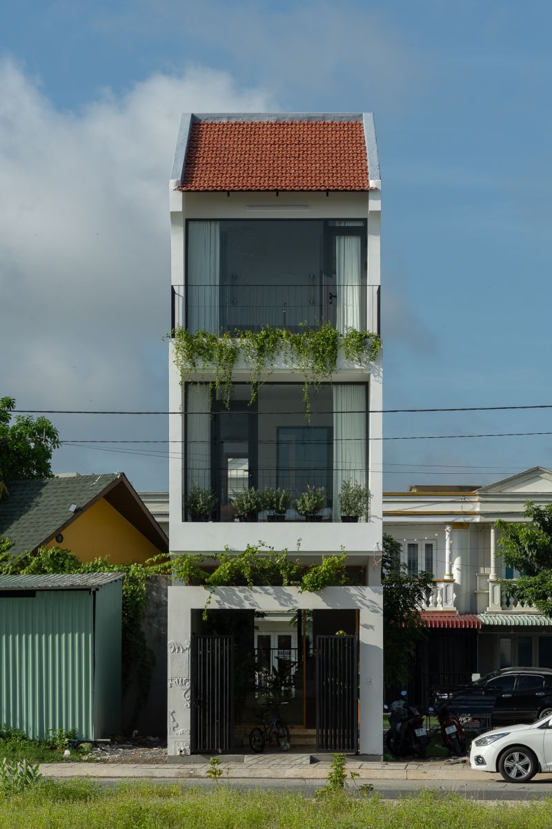 Nha ong tube house LA House Long An Dat Tran Architect